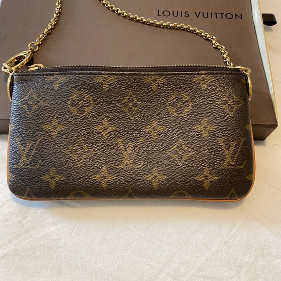 Authentic Louis Vuitton Milla Pouchette - Picture 2 of 16